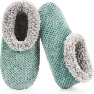 Women's Indoor Fuzzy Slippers Warm Faux Fur Non-Slip Bedhouse Socks Cozy